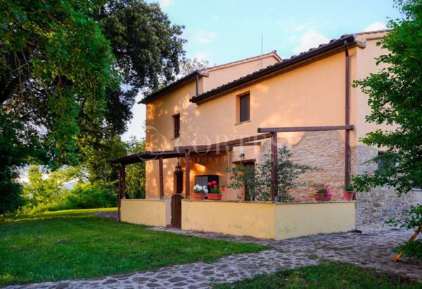 casa indipendente in vendita a Città di Castello