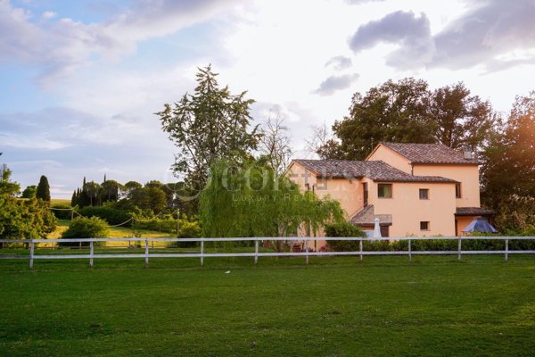 casa indipendente in vendita a Città di Castello
