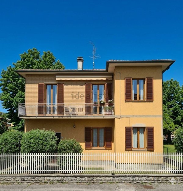 appartamento in vendita a Città di Castello in zona Promano