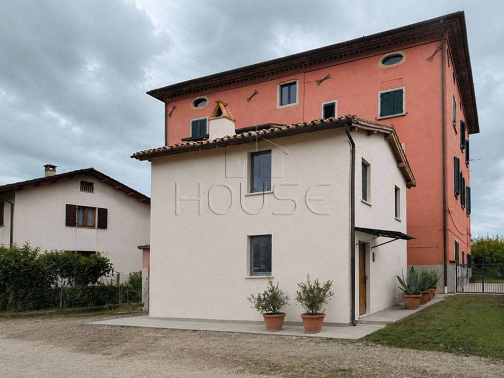 casa indipendente in vendita a Città di Castello in zona San Maiano