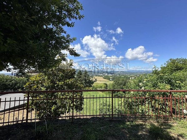 appartamento in vendita a Città di Castello in zona Userna