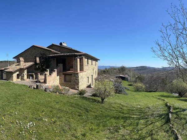 casa indipendente in vendita a Città di Castello in zona Lerchi