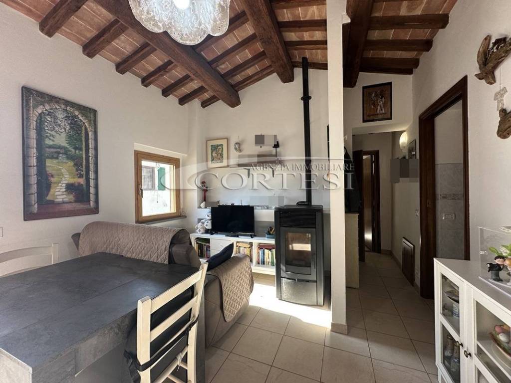 casa indipendente in vendita a Città di Castello in zona Nuvole