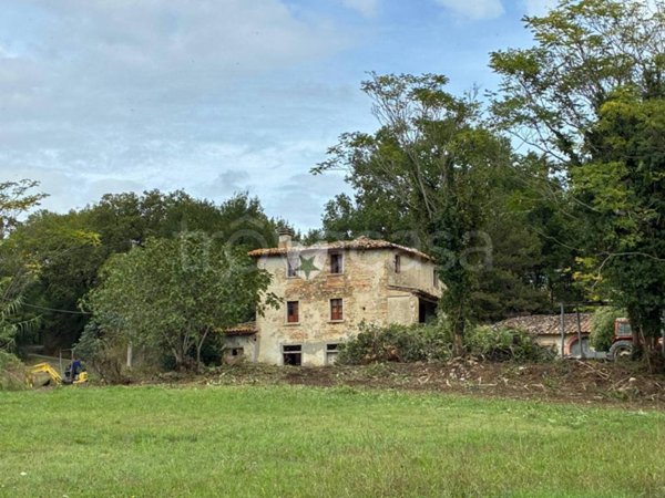 casa indipendente in vendita a Città di Castello in zona Userna