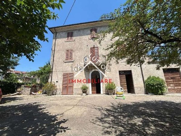casa indipendente in vendita a Città di Castello
