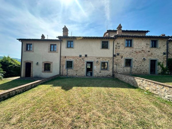 casa indipendente in vendita a Città di Castello in zona Promano