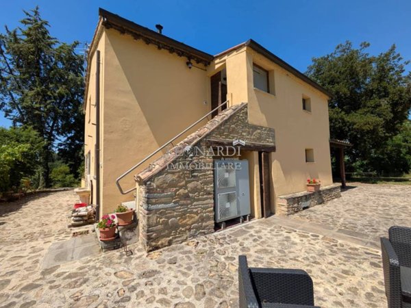 casa indipendente in vendita a Città di Castello in zona Zoccolanti
