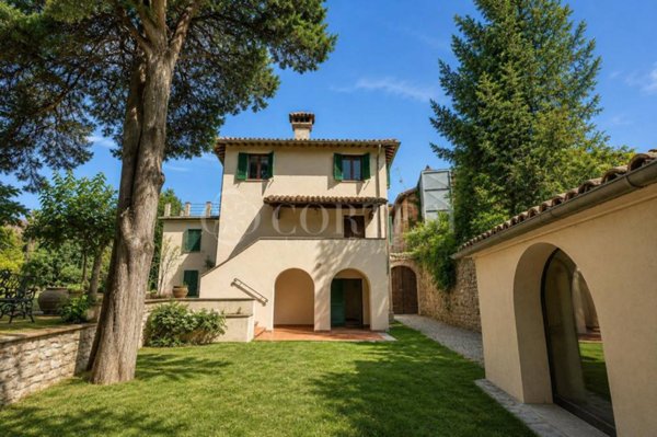 casa indipendente in vendita a Città di Castello