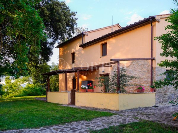 casa indipendente in vendita a Città di Castello