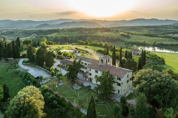 casa indipendente in vendita a Città di Castello in zona Promano