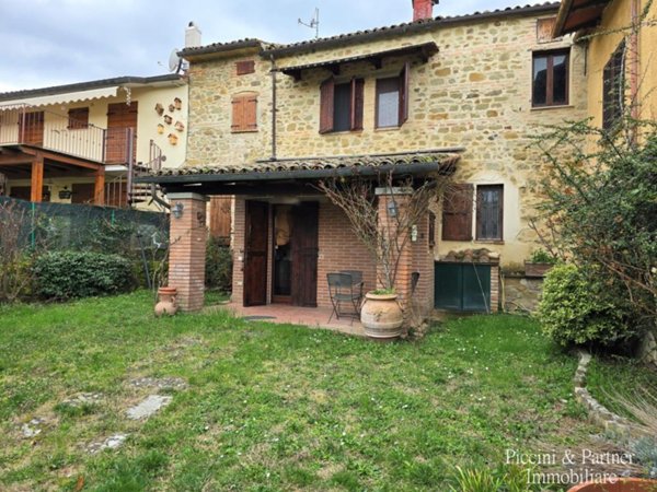 casa indipendente in vendita a Città di Castello in zona Bonsciano