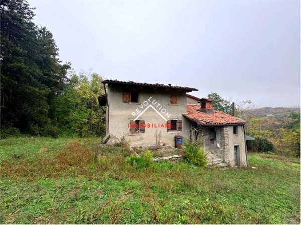 casa indipendente in vendita a Città di Castello in zona Fraccano