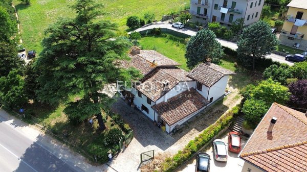 casa indipendente in vendita a Città di Castello