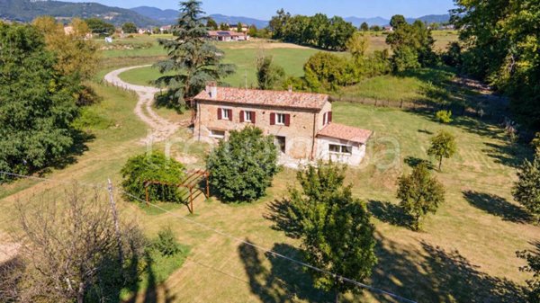 casa indipendente in vendita a Città di Castello in zona Cornetto