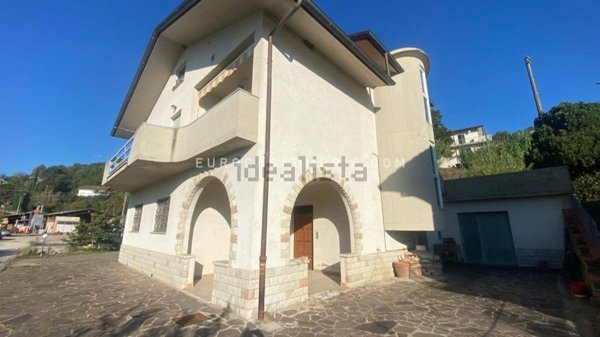 casa indipendente in vendita a Città di Castello in zona San Leo Bastia