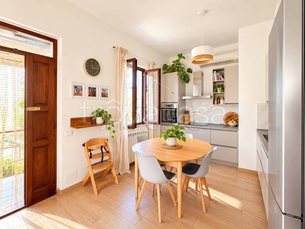 casa indipendente in vendita a Città di Castello in zona Trestina