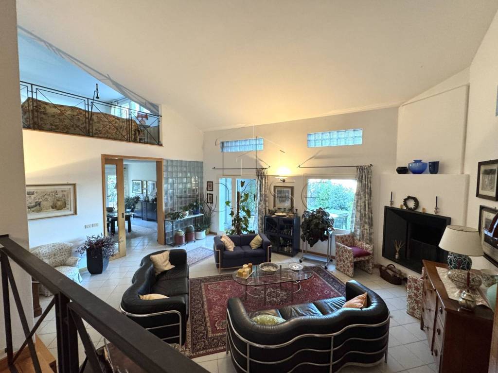 casa indipendente in vendita a Città di Castello in zona Uppiano