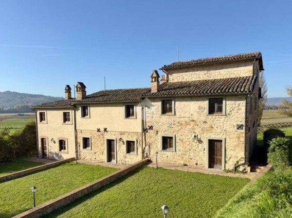 casa indipendente in vendita a Città di Castello in zona Promano
