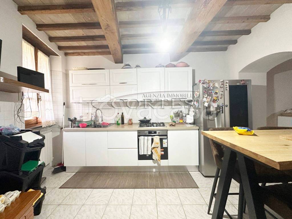 appartamento in vendita a Città di Castello in zona Lerchi