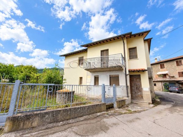 casa indipendente in vendita a Città di Castello in zona San Secondo