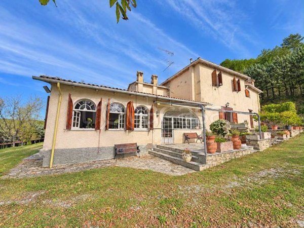 casa indipendente in vendita a Città di Castello in zona Baucca