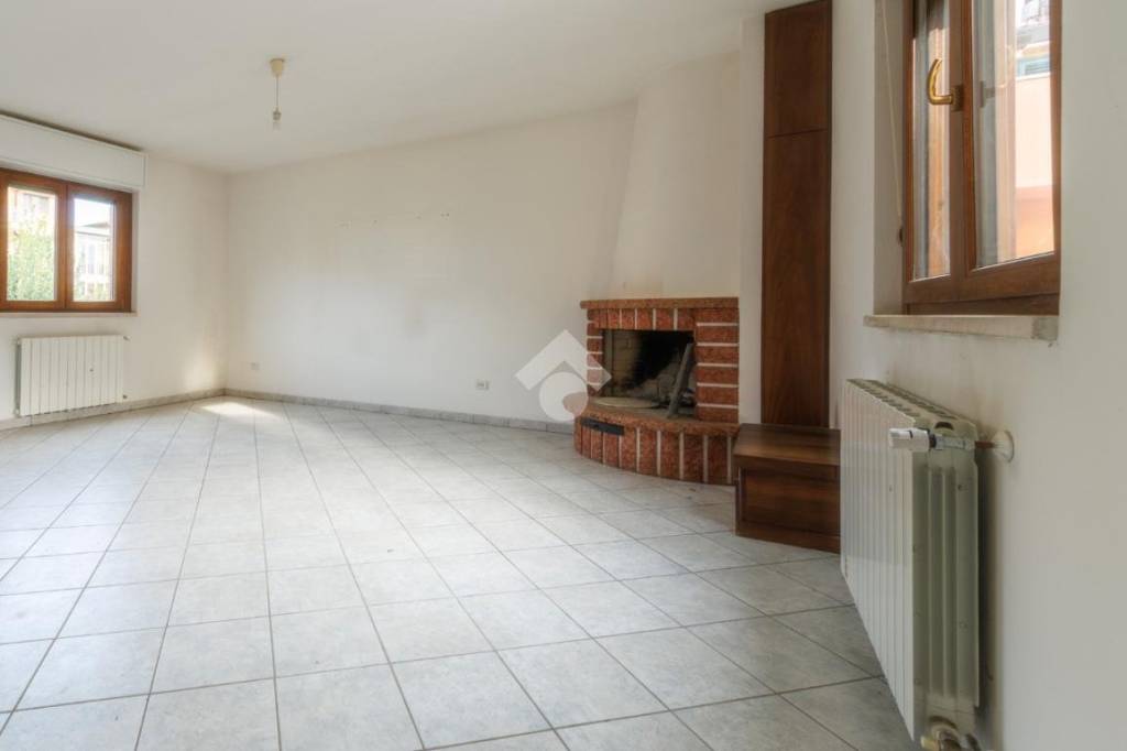 appartamento in vendita a Città di Castello in zona Riosecco