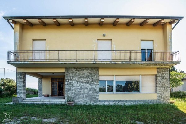 casa indipendente in vendita a Collazzone in zona Collepepe