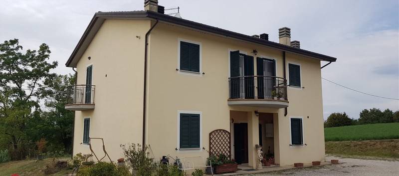 casa indipendente in vendita a Collazzone