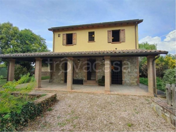 casa indipendente in vendita a Collazzone