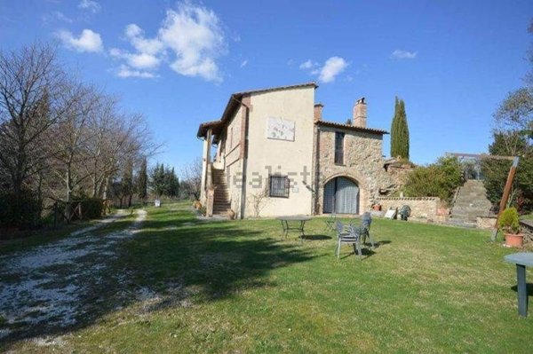 casa indipendente in vendita a Collazzone