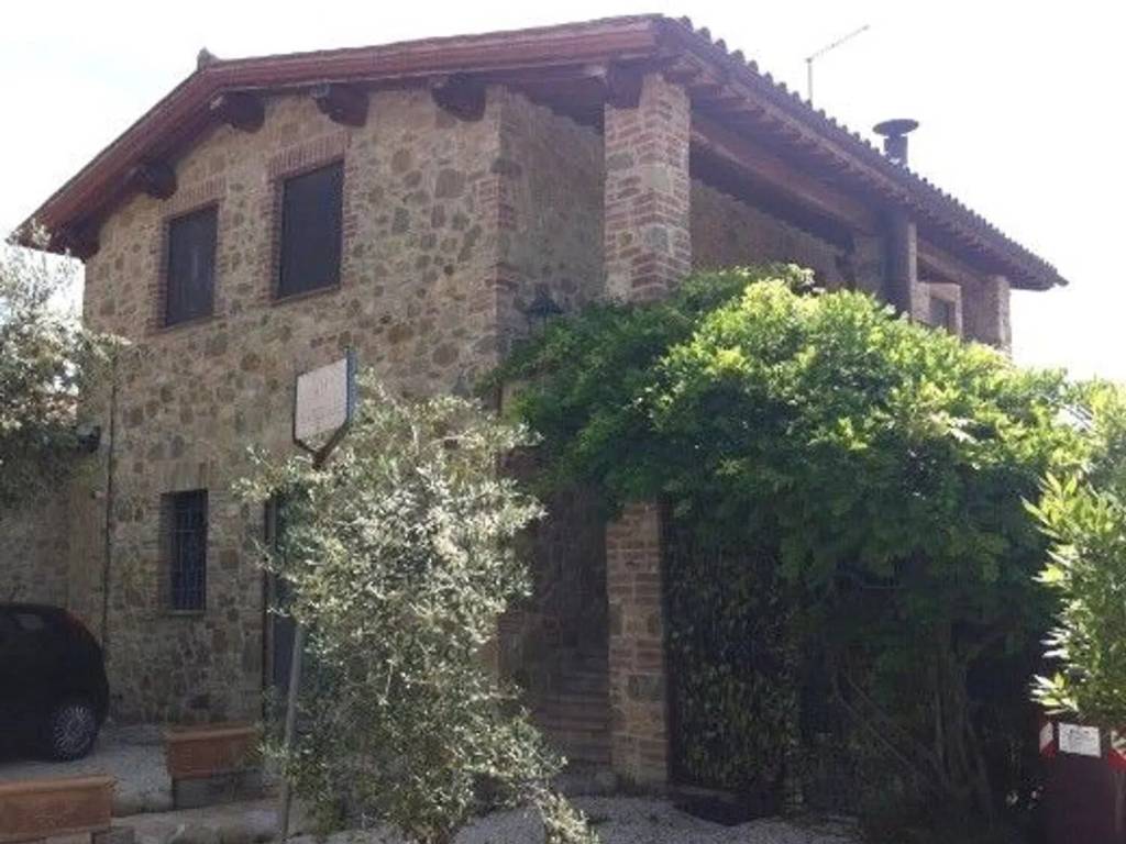 casa indipendente in vendita a Collazzone in zona Canalicchio