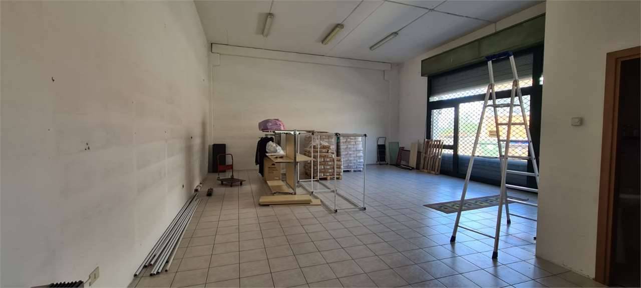locale commerciale in vendita a Collazzone in zona Collepepe