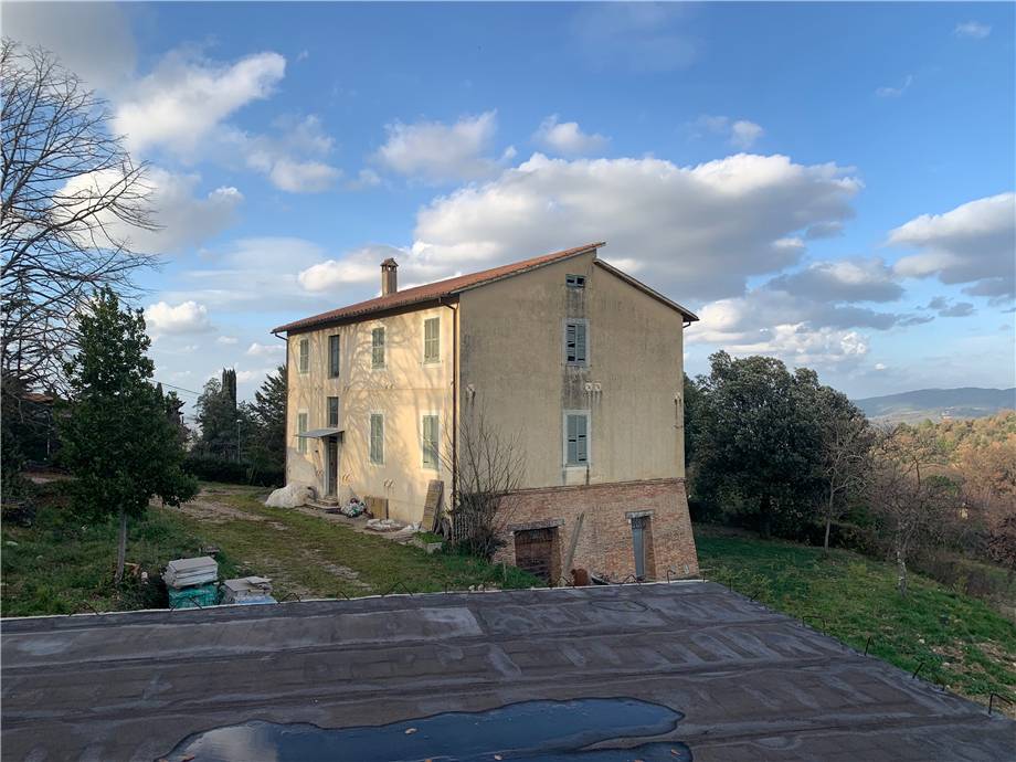 casa indipendente in vendita a Collazzone