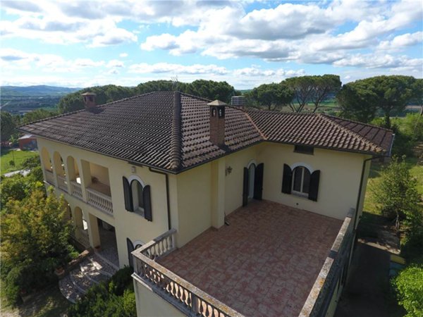 casa indipendente in vendita a Collazzone in zona Collepepe