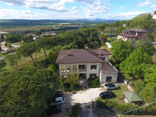 casa indipendente in vendita a Collazzone in zona Collepepe