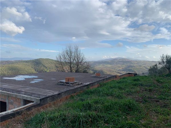 casa indipendente in vendita a Collazzone