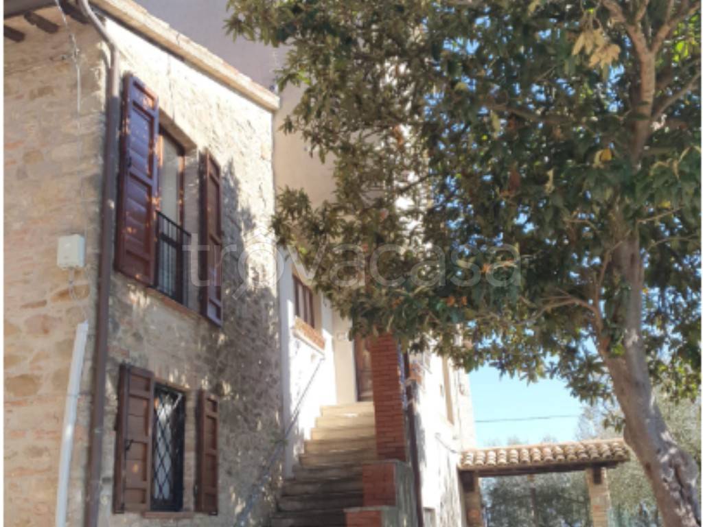 casa indipendente in vendita a Collazzone
