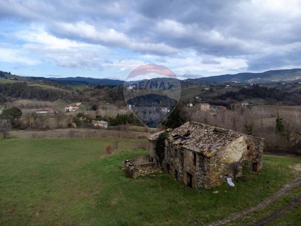 rudere in vendita a Collazzone in zona Gaglietole