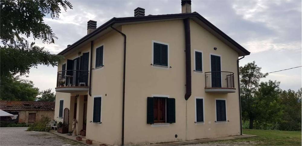 casa indipendente in vendita a Collazzone in zona Collepepe