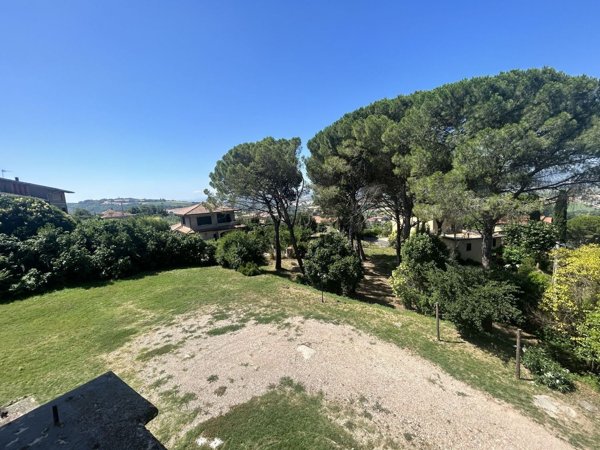 casa indipendente in vendita a Collazzone in zona Collepepe