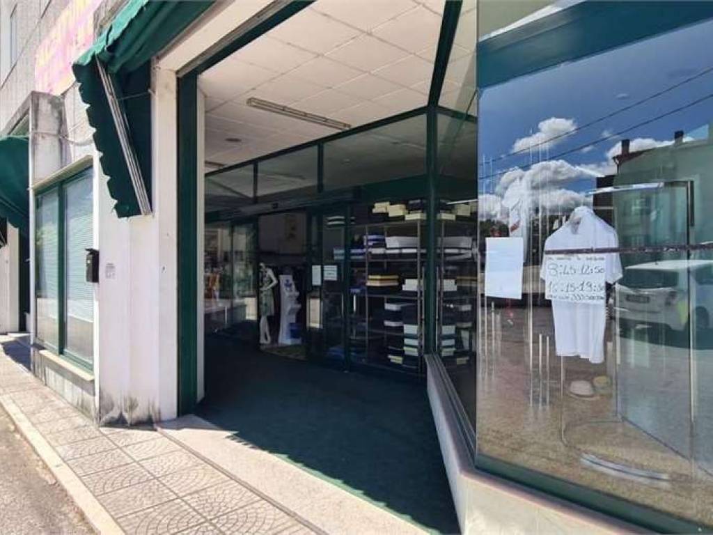 locale commerciale in vendita a Collazzone in zona Collepepe