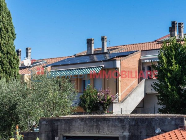 casa indipendente in vendita a Collazzone