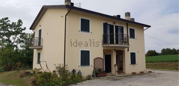 casa indipendente in vendita a Collazzone in zona Collepepe