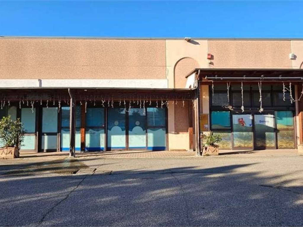 negozio in vendita a Collazzone in zona Collepepe