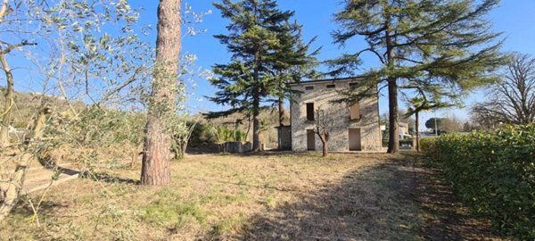 casa indipendente in vendita a Collazzone