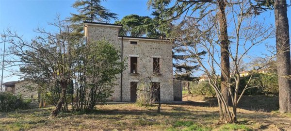 casa indipendente in vendita a Collazzone