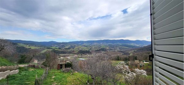 casa indipendente in vendita a Collazzone in zona Gaglietole