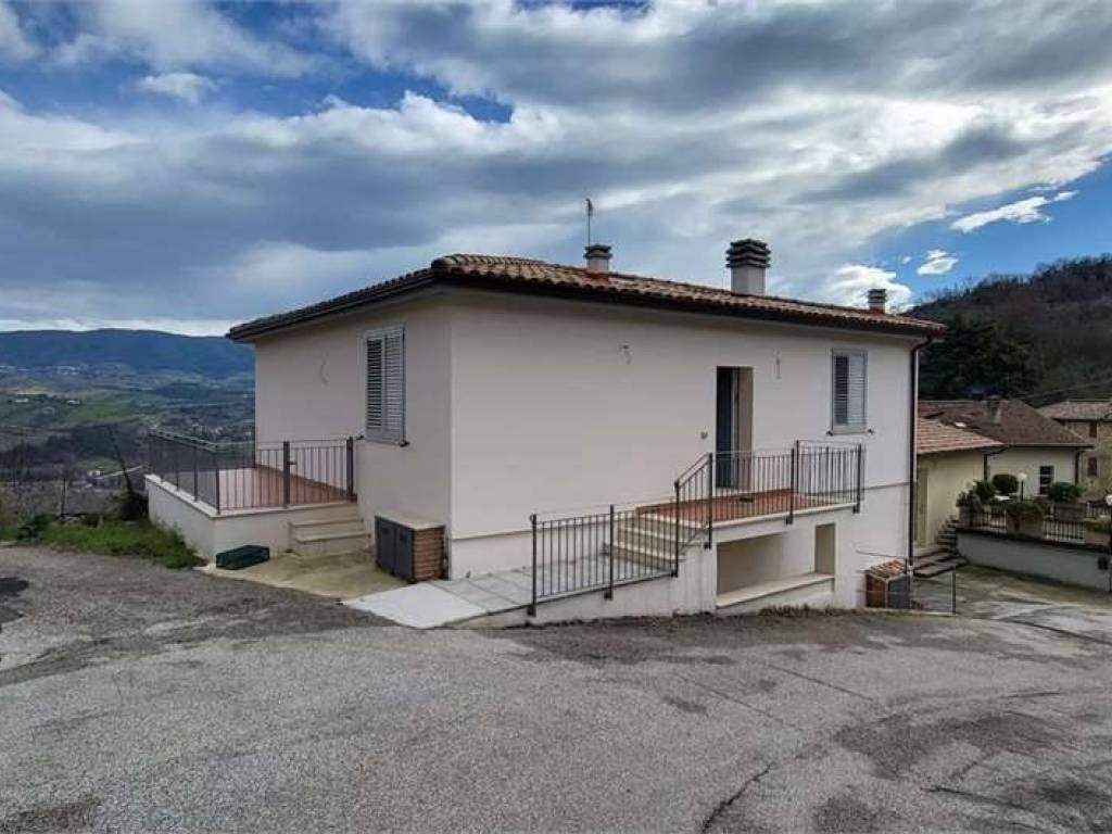 casa indipendente in vendita a Collazzone in zona Gaglietole
