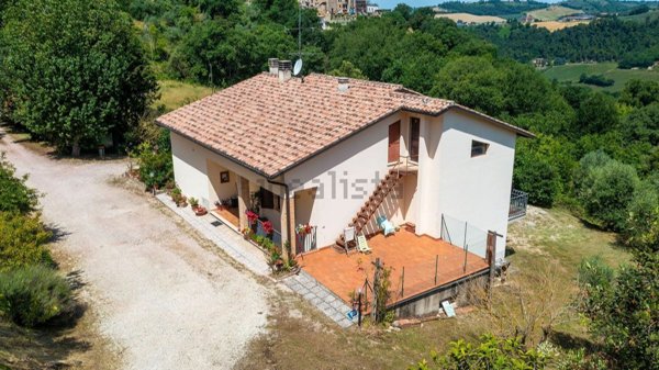 casa indipendente in vendita a Collazzone in zona Gaglietole