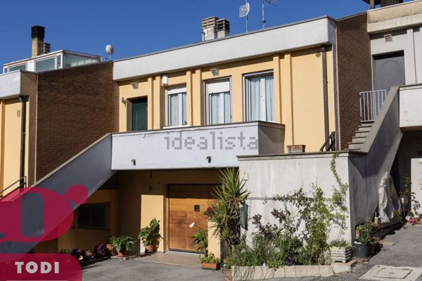 casa indipendente in vendita a Collazzone